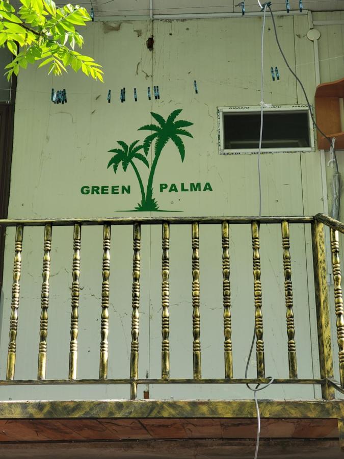 Green Palma Kutaisi Bagian luar foto
