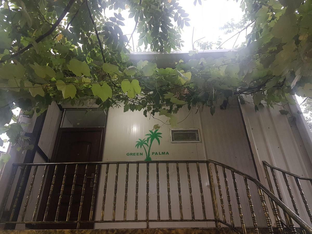 Green Palma Kutaisi Bagian luar foto